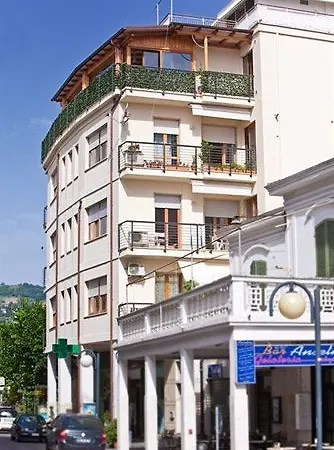Palazzo Gasparroni 3* Tortoreto