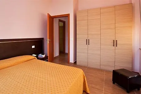 Palazzo Gasparroni Aparthotel 3*