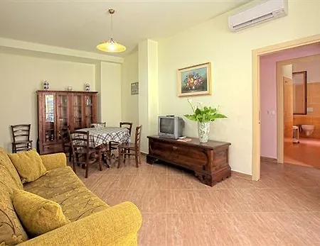 Palazzo Gasparroni Aparthotel 3*