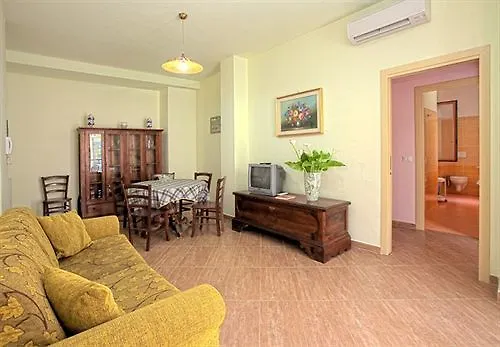 Palazzo Gasparroni Aparthotel 3*